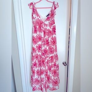 Boutique pink and white floral maxi flowy sun dress